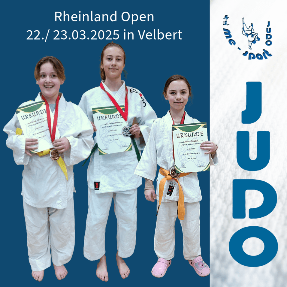 Drei Mädchen in Judokleidung halten Medaillen und Urkunden vom Rheinland Open 2025 in Velbert.