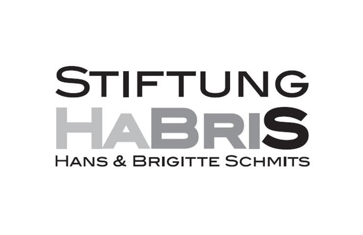 Logo der Stiftung Habris mit den Namen Hans und Brigitte Schmits in schwarzer und grauer Schrift.